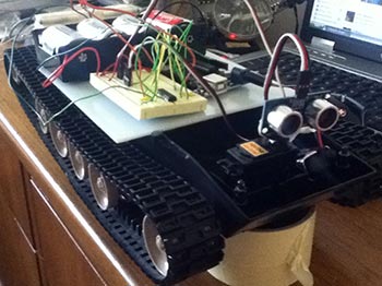 Автономний танк на Arduino