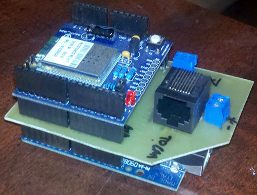 Сендвіч з Arduino, Wi-Fi шилд і Motor шилд